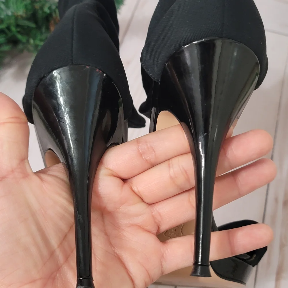 ✨️Gianvito Rossi--Black heels with black elastic strap, size 40, made in italy✨️ - Picture 14 of 16
